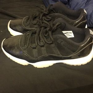 Jordan 11s
